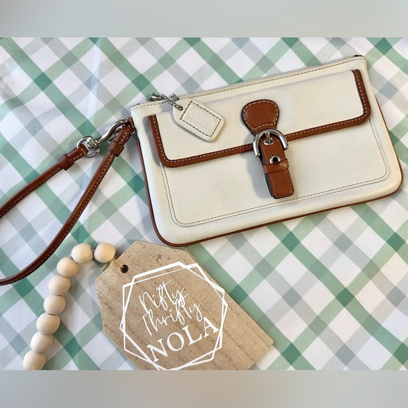 Coach Bone White/Tan Trim Leather Wristlet Clutch Vintage Small 1922 - Picture 1 of 4